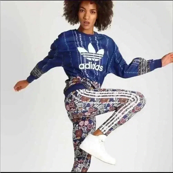 Adidas set  - Picture 1 of 12